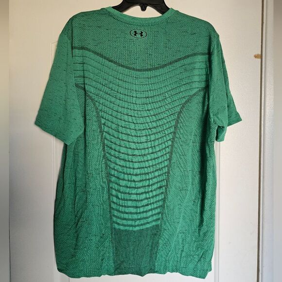 Men's UNDER ARMOUR UA SZ XL SEAMLESS WAVE SHORT SLEEVE SHIRT TOP - Picture 3 of 5